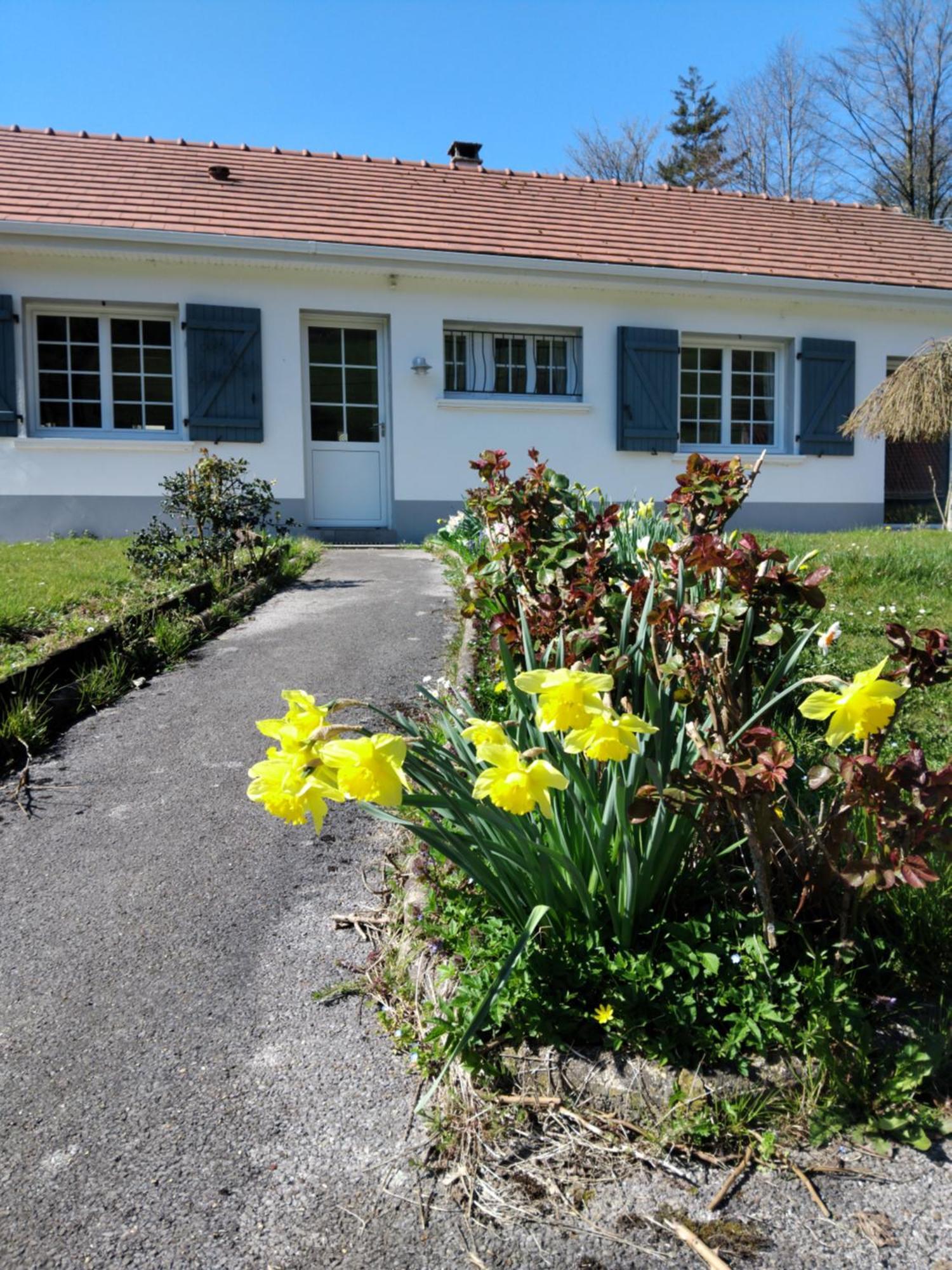 Gite De La Souche Avec Jacuzzi Doudeauville Exterior photo